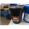 Image 2 : 10 Gallons of Oil - Hyd #32 , 5W40