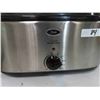 Image 2 : Oster 22 Quart Roaster Oven Like New