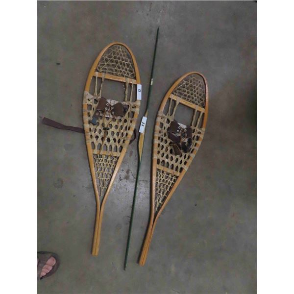 Snow Trek Snow Shoes 42'' x 12'', Wood Bow