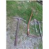 Image 2 : 5 Yard Tools: Scythe, Pick Axes