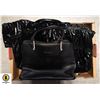 Image 1 : BOX OF BLACK FASHION PURSES