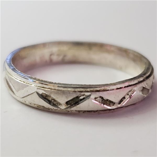 JP952-168 SILVER RING SIZE 11