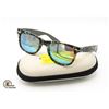 Image 1 : PAIR OF BENCH SUNGLASSES IN CASE