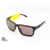 Image 1 : PAIR OF OAKLEY SUNGLASSES