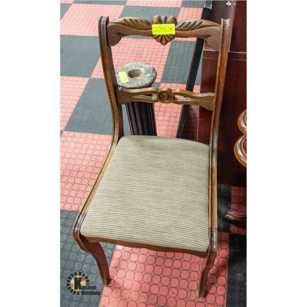 VINTAGE WOOD FRAMED CHAIR