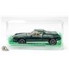 Image 1 : KYOSHO 1:18 LOTUS EUROPA DIECAST W/CASE
