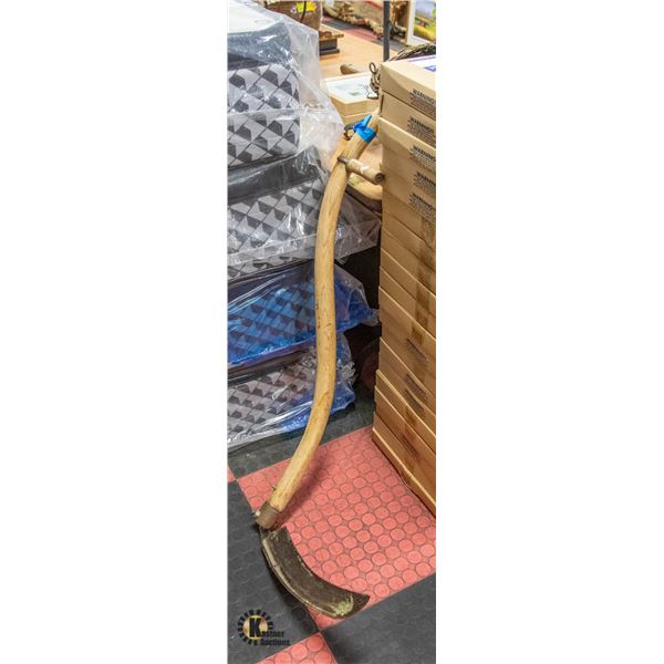 VINTAGE SCYTHE