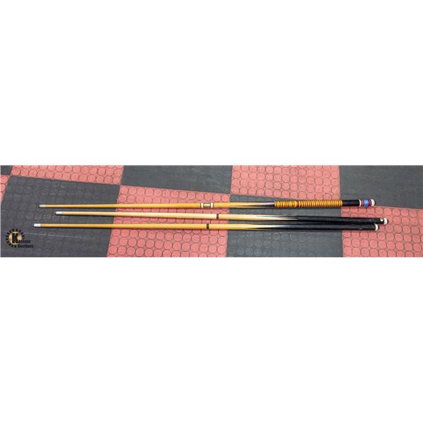 3 POOL CUES