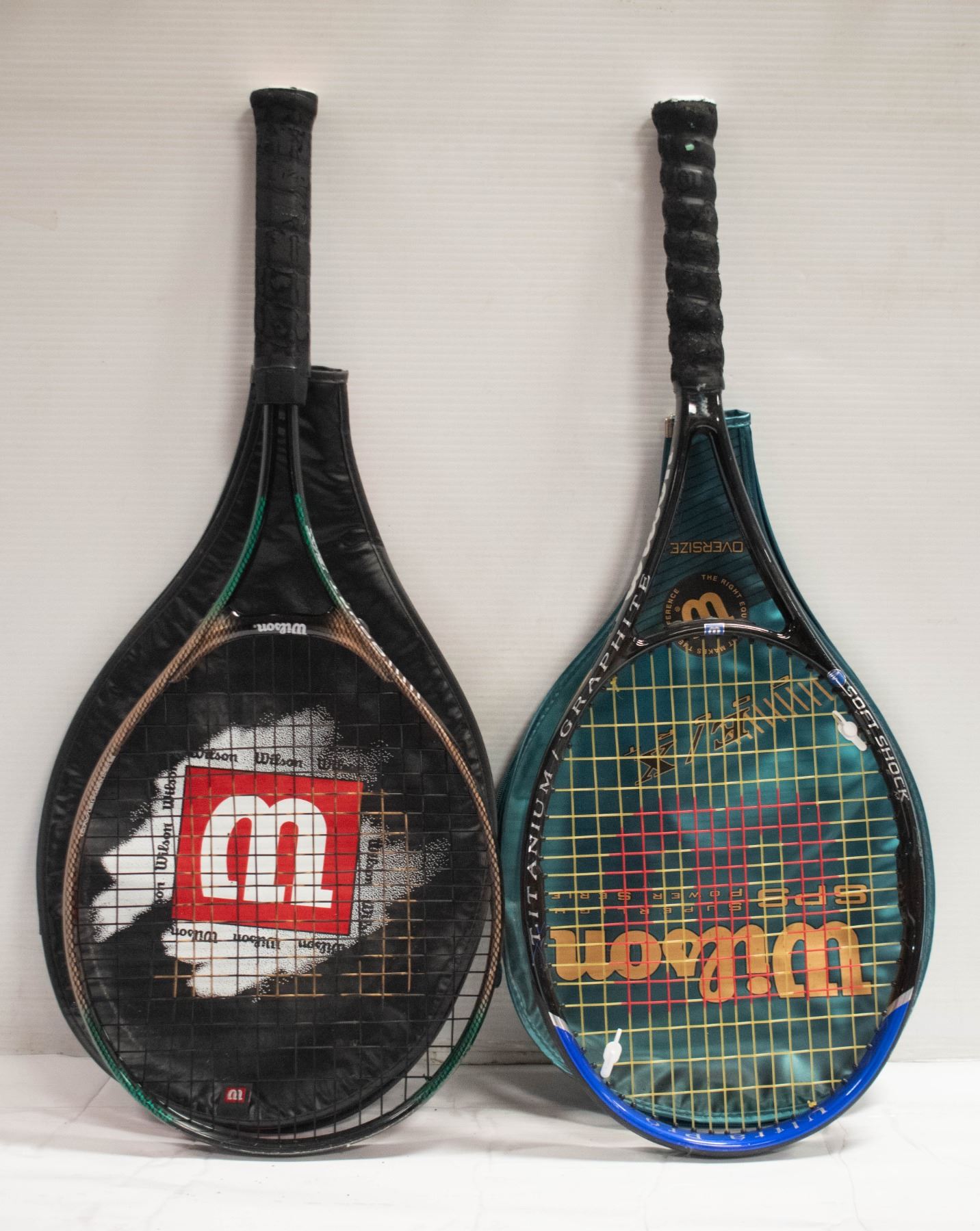 Box Wilson BOX WITH 2 WILSON TENNIS RACKETS INCL.