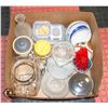 Image 1 : BOX WITH COOKIE JARS, STORAGE CASES,
