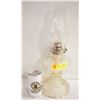 Image 1 : ANTIQUE COAL OIL LAMP-ESTATE
