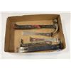 Image 1 : FLAT WITH HAMMER AND PRY BARS NAND NAIL PULLERS