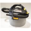 Image 1 : STINGER 2 GALLON WET DRY SHOP VAC