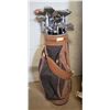 Image 1 : PGA TOUR GOLF BAG WITH VARIOUS CLUBS