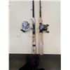 Image 2 : 2 FISHING ROD WITH REELS