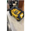 Image 1 : DEWALT POWER STATION BOOSTER AND INFLATOR