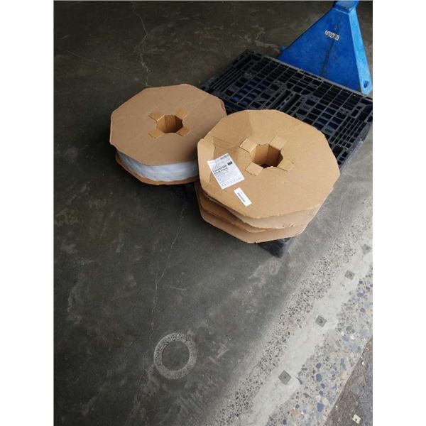 3 ROLLS OF PLATIC CAN HOLDERS