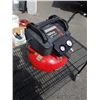 Image 2 : 6 GALLON PANCAKE COMPRESSOR