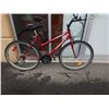 Image 3 : RED TRIUMPH BIKE