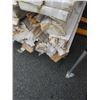 Image 2 : PALLET OF BIRCH UNFINISHED MOULDING APPROX 250PC