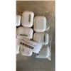 Image 3 : LOT OF 10 LOST PROPERTY AIRPOD AND AIRPOD PRO CASES WITH ASSORTED AIRPODS