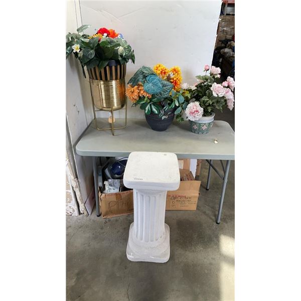 CERAMIC PEDESTAL 29" TALL WITH 3 ARTIFICIAL PLANTS AND METAL STAND