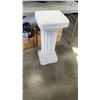 Image 2 : CERAMIC PEDESTAL 29" TALL WITH 3 ARTIFICIAL PLANTS AND METAL STAND