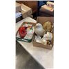 Image 1 : 2 TRAYS OF COLLECTIBLES AND STATUES