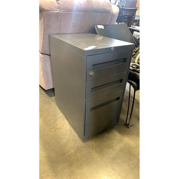 3 DRAWER LOCKING FILE CABINET