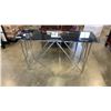 Image 1 : GLASSTOP SOFA TABLE 55" LONG