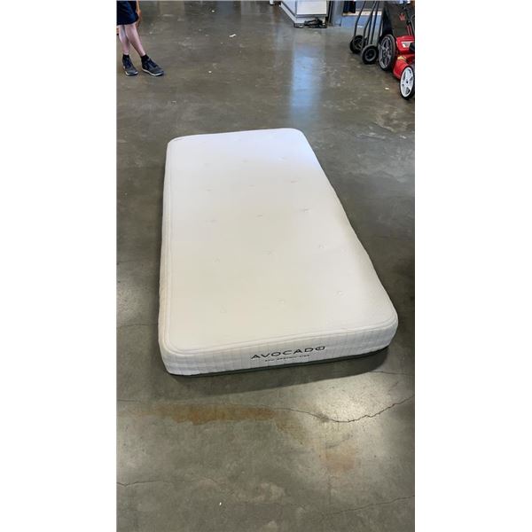 NEW AVACADO SINGLE SIZE MATTRESS RETAIL $900