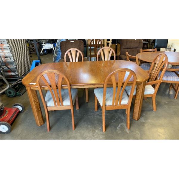 WOODEN DINING TABLE WITH LEAF AND 5 CHAIRS