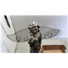 Image 7 : 2 LANTERNS AND ANGEL STATUE