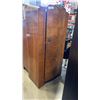 Image 1 : VINTAGE SOLID WOOD WORDROBE APPROX 5FT TALL, NO KEY