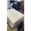 Image 1 : QUEENSIZE BAMBOO MATTRESS