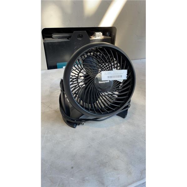 HONEYWELL FAN TESTED AND WORKING - RETAIL $39