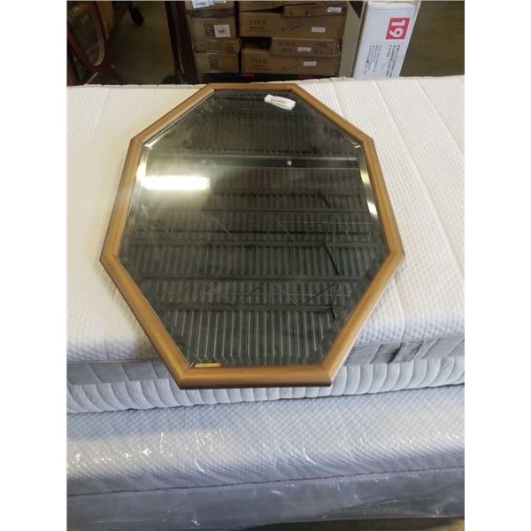 BEVELLED GLASS OCTAGONAL MIRROR