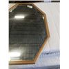 Image 3 : BEVELLED GLASS OCTAGONAL MIRROR