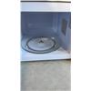 Image 3 : INSIGNIA 1.2 CU FT MICROWAVE TESTED AND WORKING COURSEL DOES NOT TURN - RETAIL $189