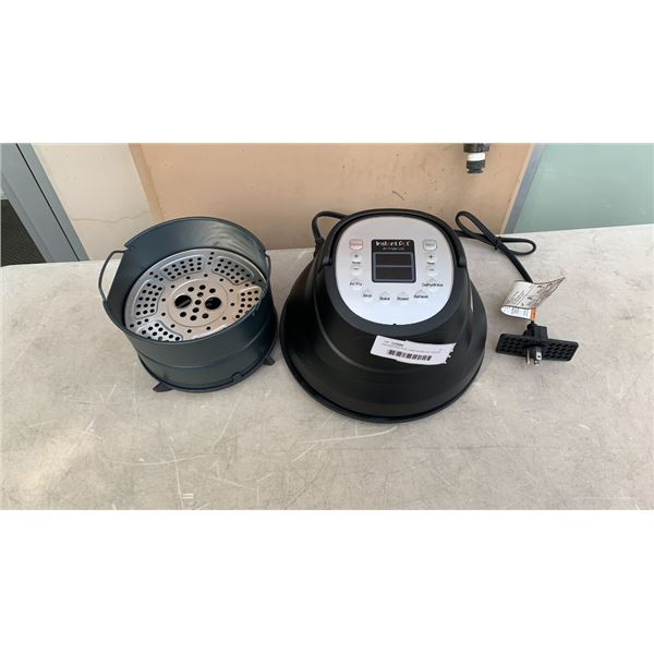 INSTANT POT 6 IN 1 AIR FRYER LID TESTED AND WORKING - RETAIL $129