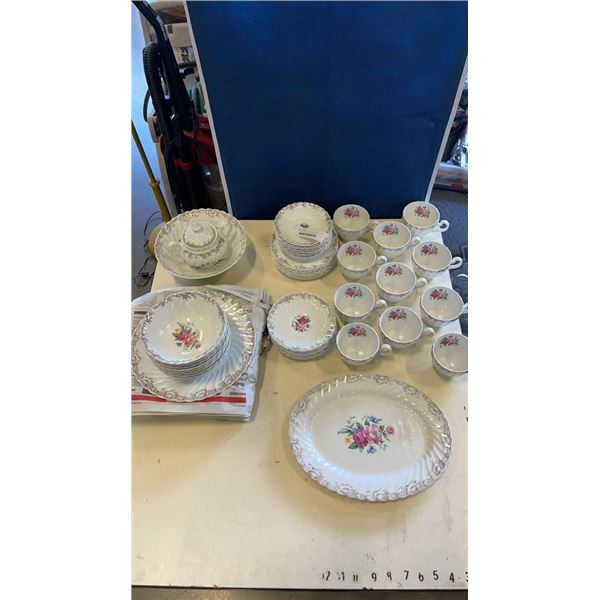 54 PIECES OF JOHNSON BROS SNOW WHITE ENGLISH IRONSTONE CHINA