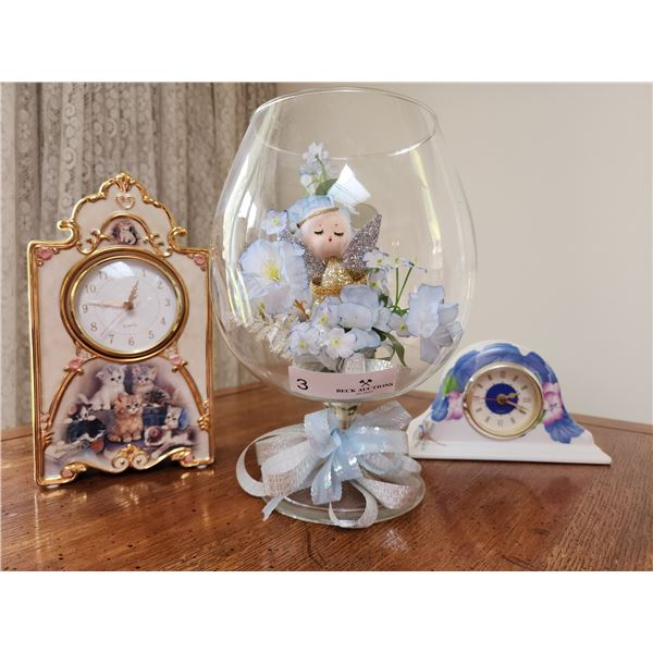Clock Collection - Purfect Moment (T Bradford Exchange