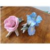 Image 4 : Royal Horticulture Society Flower Sculptures Blue Saphire Iris - Queen Elizabeth Rose