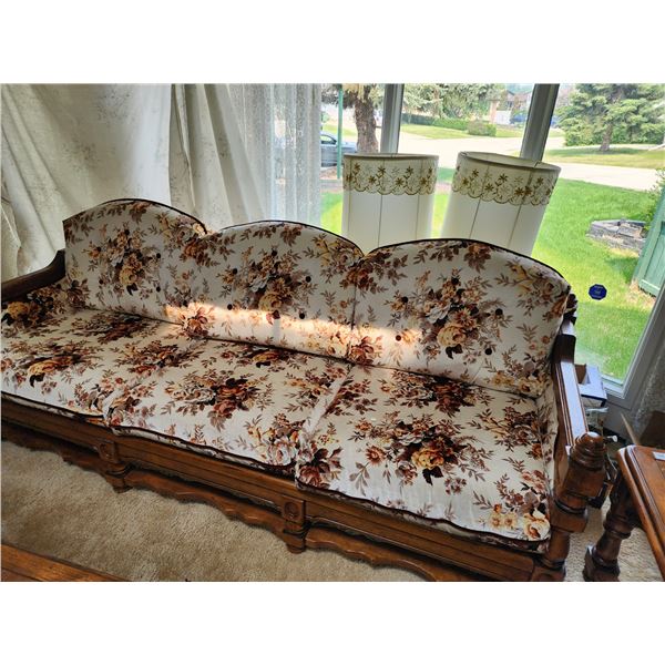 Pristine 1980s Vintage Couch - MINT 87L 28W 28T