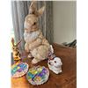 Image 1 : Easter Decor Collection - Porcelain Rabbit 13.5T