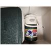Image 3 : Coleman Chest Cooler Camping Set