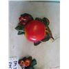 Image 3 : 3 Chalkware Fruit String Dispensers, 2 Chalkware Fruit Key Holders, 2 Chalkware Birds