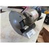 Image 2 : Brico 6" Bench Grinder - Working 