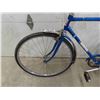 Image 2 : Vintage Universal 3 Speed Men's Bike