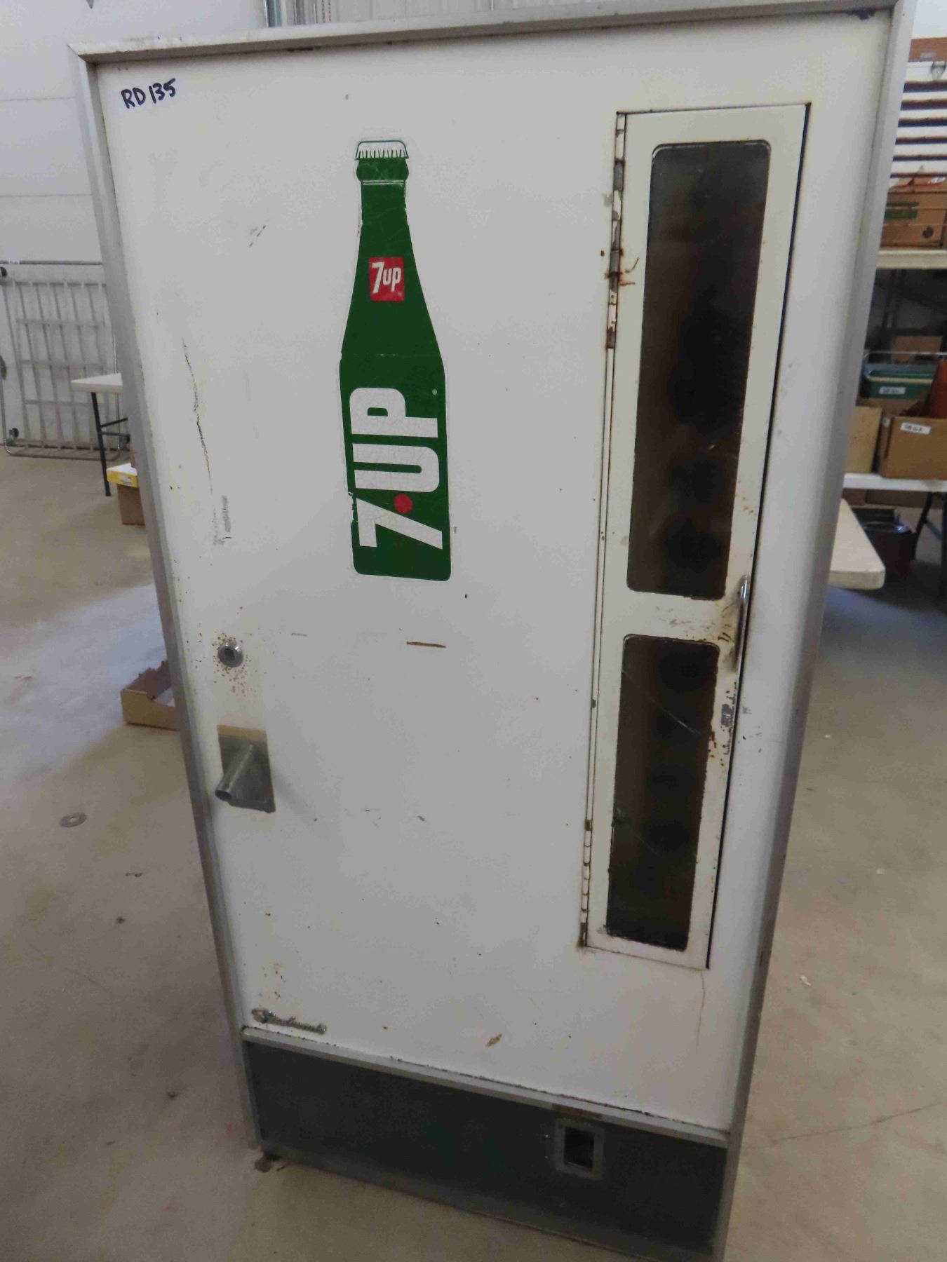 Vintage 7Up Bottle Vending Machine - Customer Says Works + Cools ...